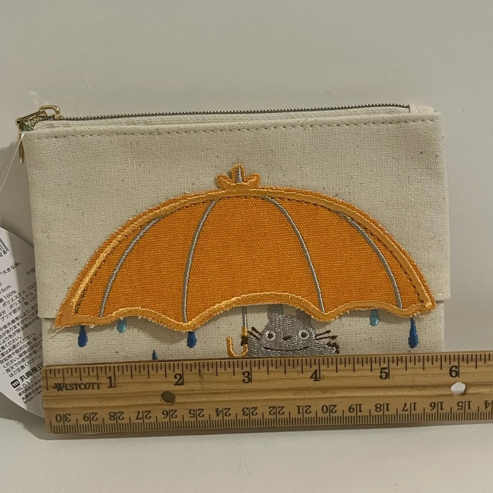 My Neighbor Totoro Tissue Holder/Small Embroidered Pouch - Picture 6 of 7